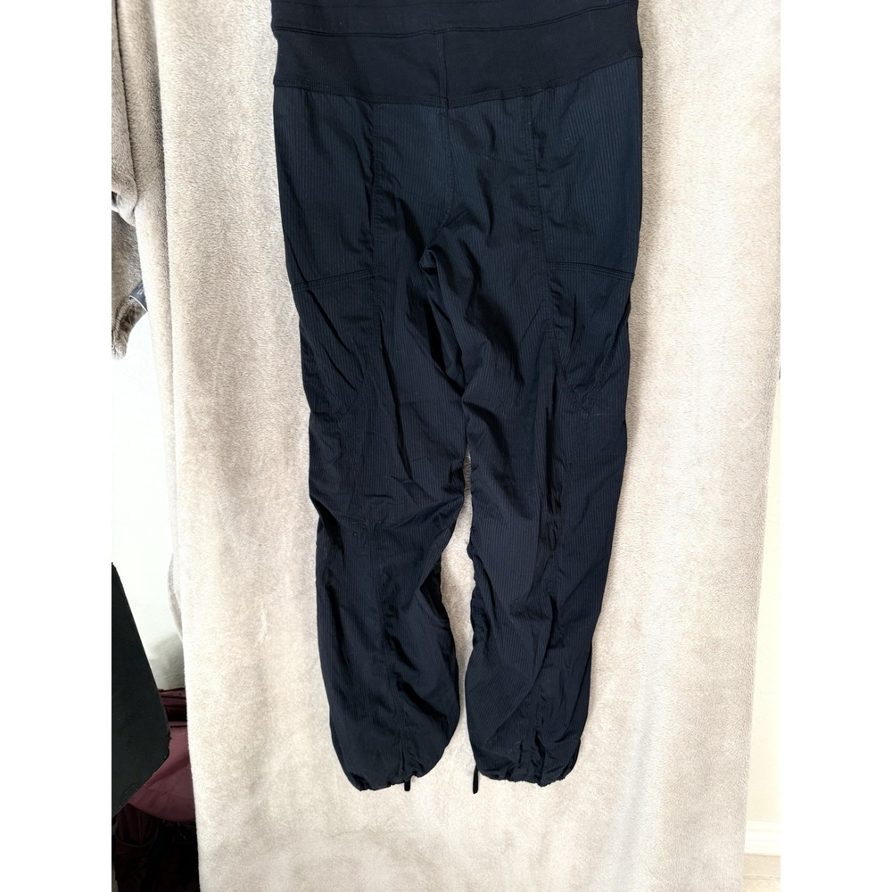 Lululemon Dance Studio Mid-Rise Jogger Women's Size 4 Black Athleisure Active